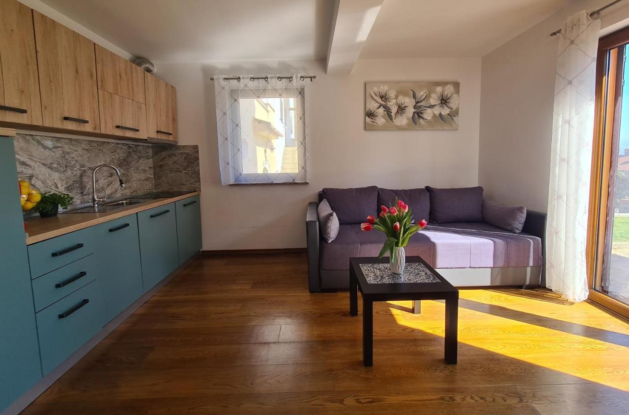 Downtown Ela Apartment *